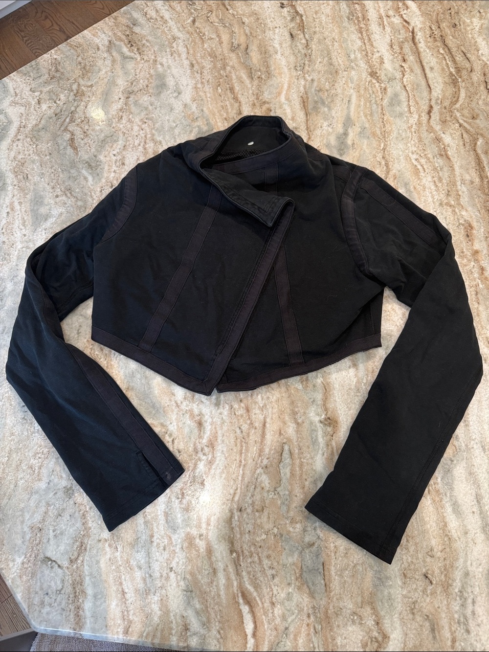 Lululemon Cropped Asymmetric Zip-Up